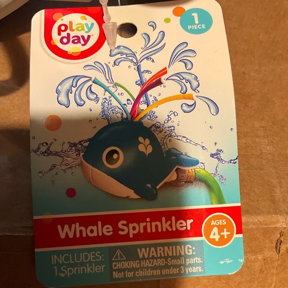 Colorful Whale Sprinkler Play Day Wacky Whale Water Rotating Tubes Sprinkler Toy - Picture 15 of 16
